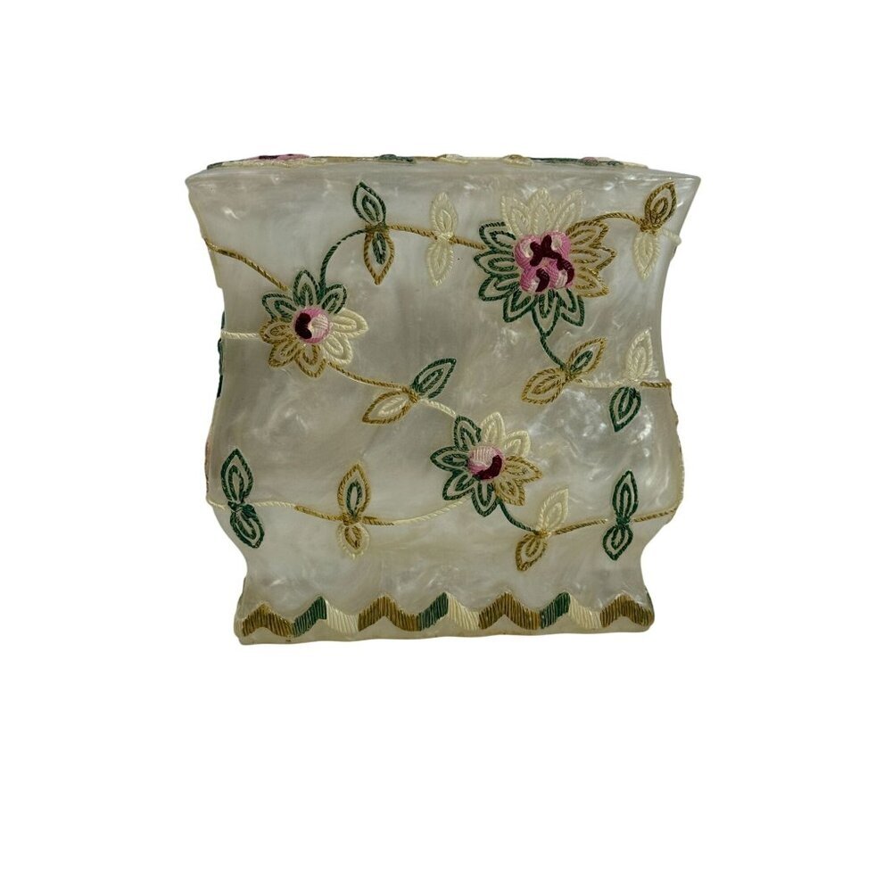 Popular Bath Embroidered Floral Acrylic Tissue Box Cover Cottagecore Grannycore - Picture 2 of 13